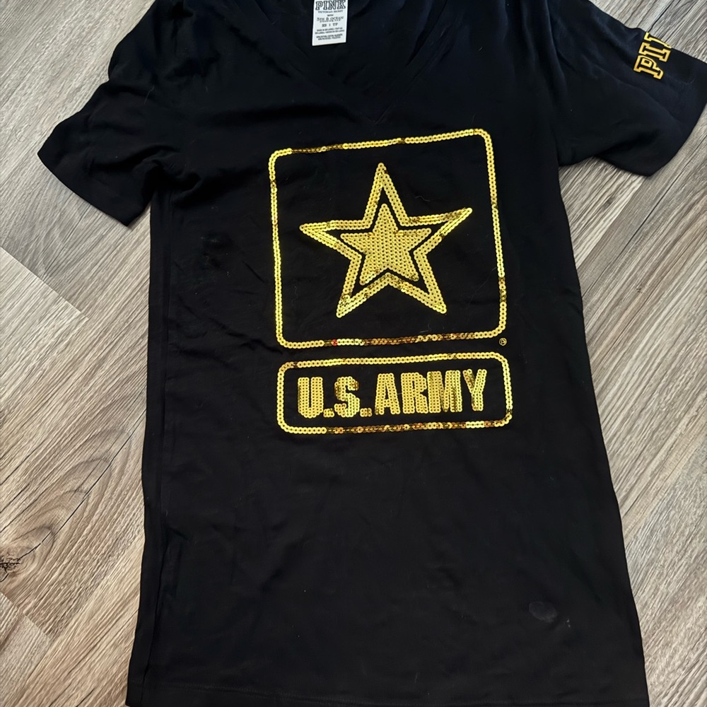 Black U.S. Army T-Shirt with Gold Sequin Star